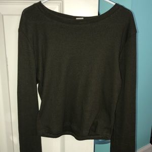 Green Long-Sleeve Crop